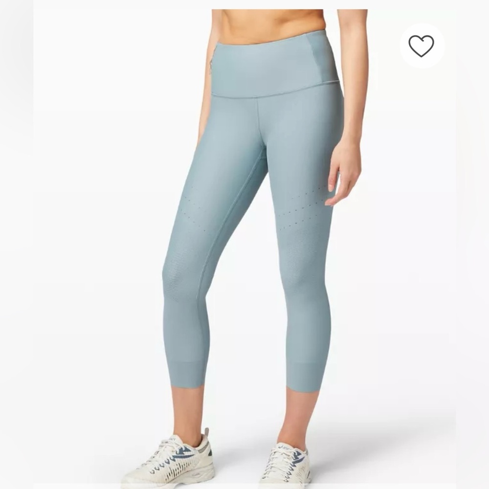 LIKE NEW 🍋 Lululemon Zoned In High Rise Blue Leggings - blue cast - size 8